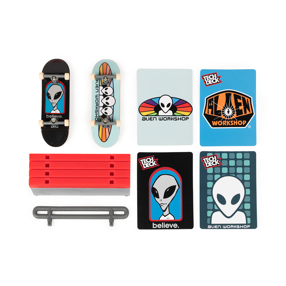 Tech Deck Versus Series Fingerboard 2-Pack with Street Obstacle and Cards