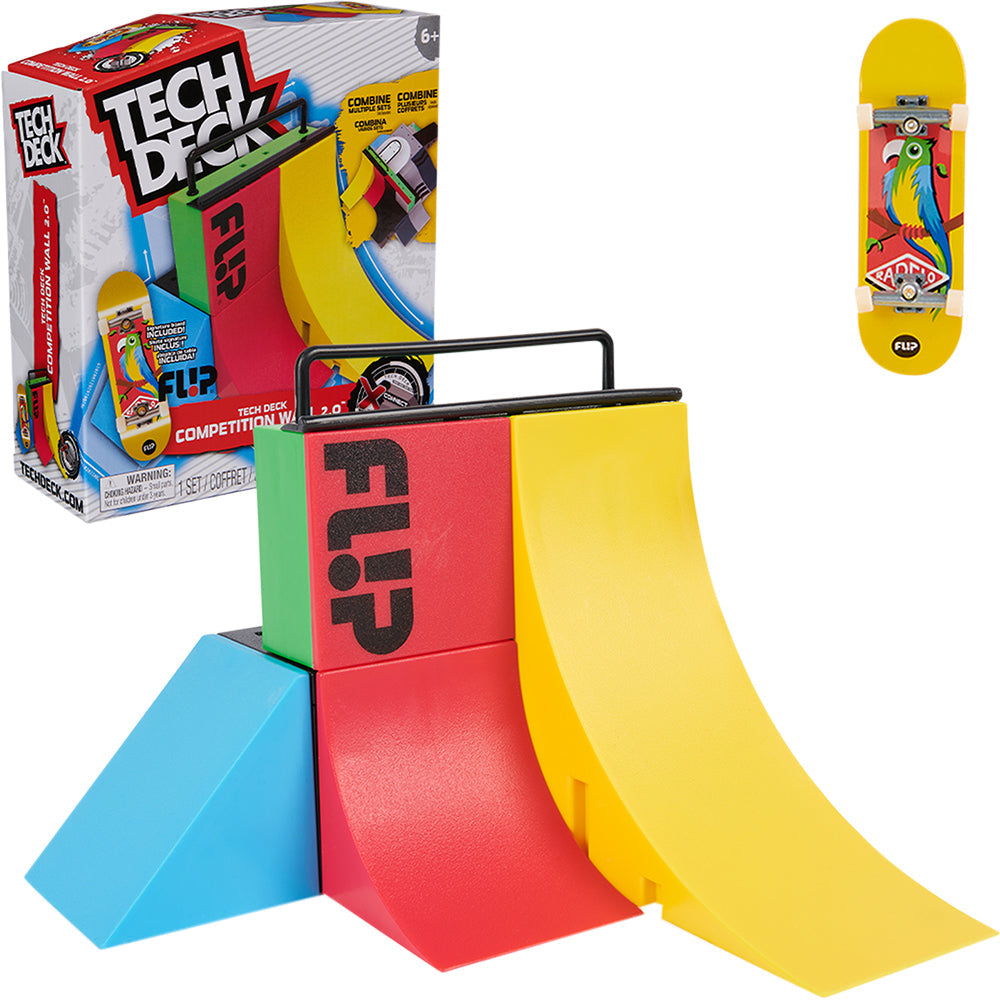Tech Deck X-Connect Fingerboard Skatepark Ramp Set with Santa Cruz Skateboard
