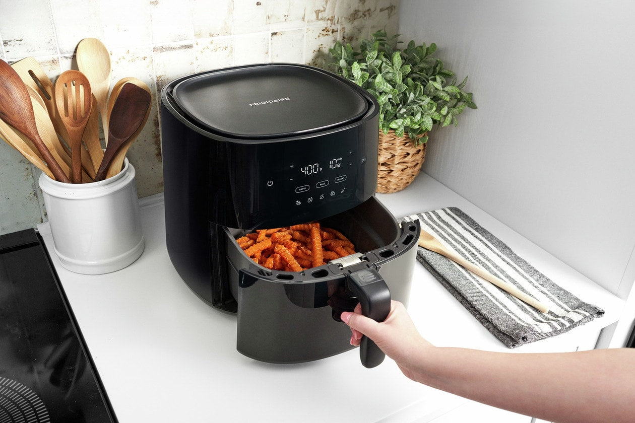 Frigidaire 3-in-1 5.3 Quart Black Air Fryer: Bake, Reheat, Healthy Frying
